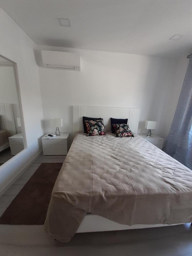 Lisbon Tagus River 2 Suites Private Pool D Almada Exterior photo