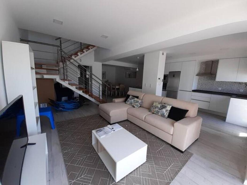 Lisbon Tagus River 2 Suites Private Pool D Almada Exterior photo